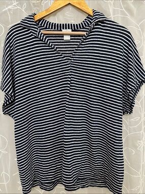 Striped Navy and White Short-Sleeve V-Neck Top Chico’s size large